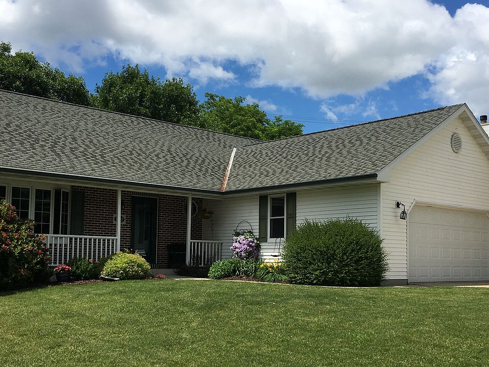 1st image of 402 Mulberry Ln
