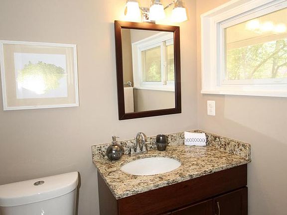 5th image of 4025 Justine Dr