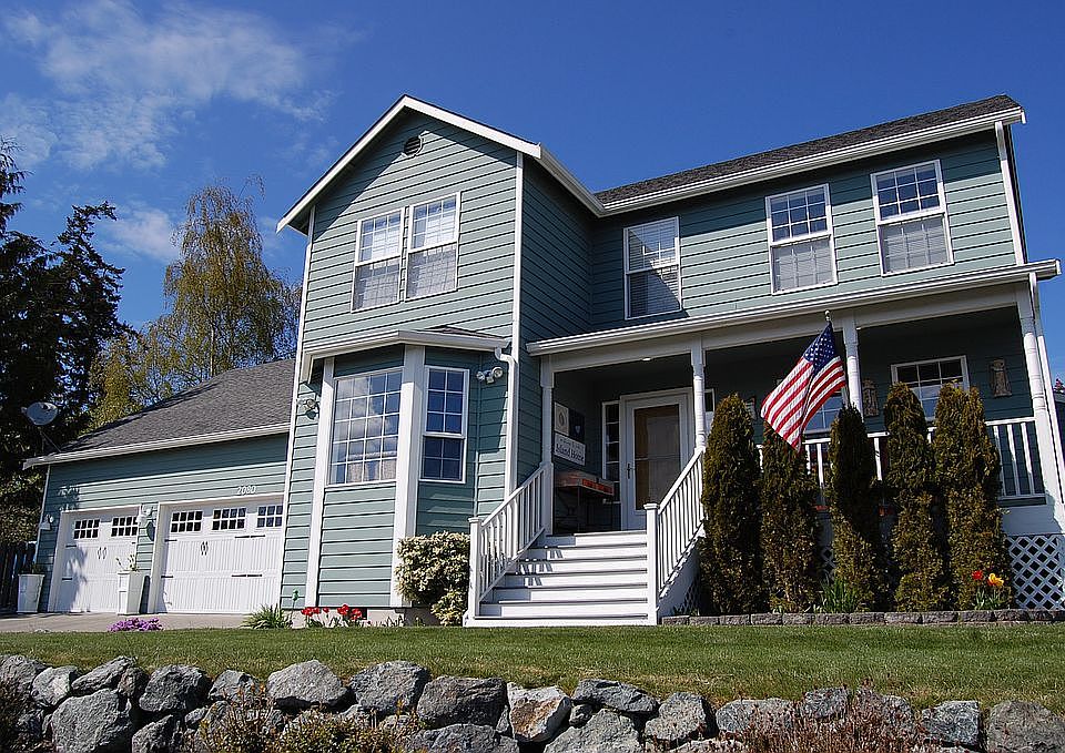 1st image of 2080 SW Putnam Dr