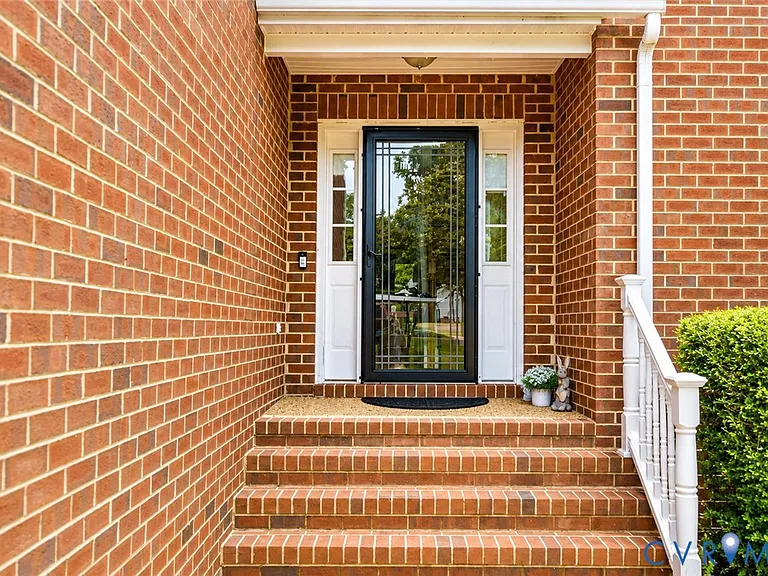 11320 Sadler Oaks Dr — Photo 5