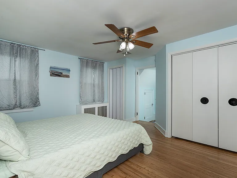 406 N Front St — Photo 16