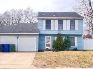 128 Robins Run W, Swedesboro, NJ 08085