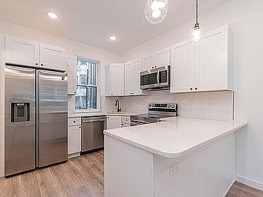 2nd image of 3907 Haverford Ave Unit 3
