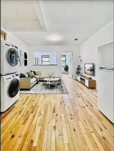 95 Allen St #4C Photo 1