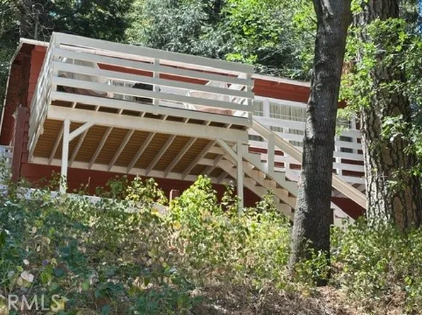 384 State Highway 138, Crestline, CA 92325