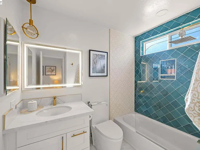 35290 Farnham Dr — Photo 33