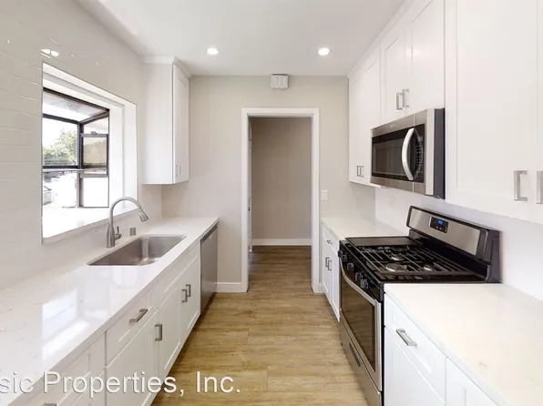 6152-54 Dorothy Dr, San Diego, CA 92115