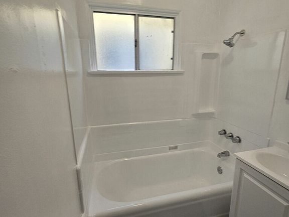 5th image of 5641 Elmer Ave #3