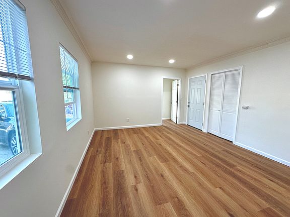 2nd image of 709 Magnolia Ave
