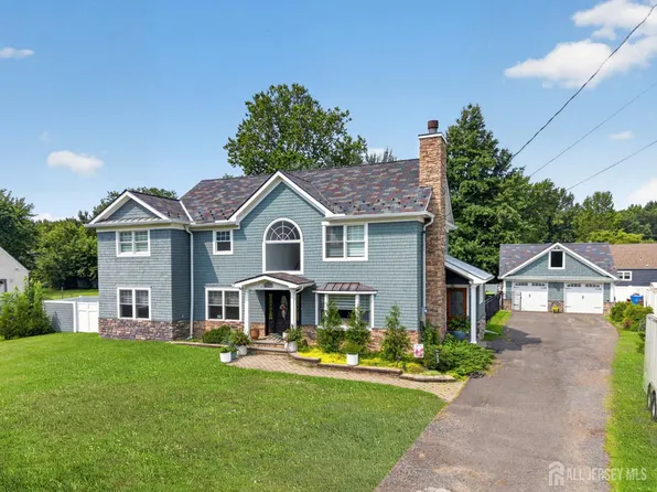 586 Englishtown Rd, Monroe Township, NJ 08831