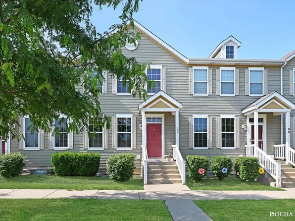 93 E Robinson Ave, Cortland, IL 60112