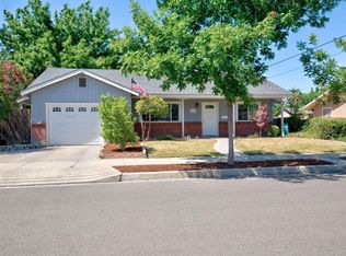 1911 Riverside St, Kingsburg, CA 93631