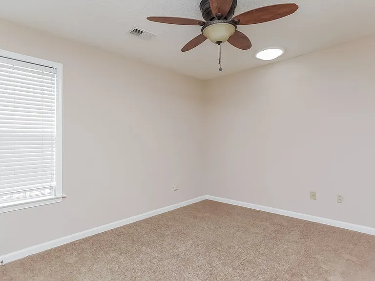 3924 Tamara Dr — Photo 11