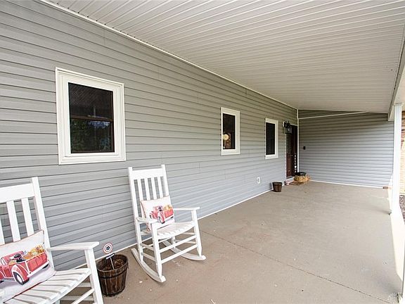 3rd image of 1571 Bending Tree Dr