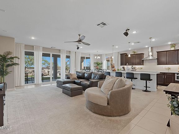 4th image of 2856 N RIVERDALE Lane