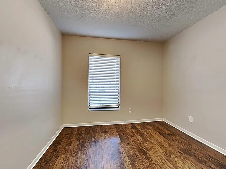 2709 Manor Hill Dr — Photo 14