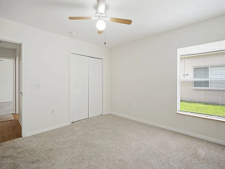 5912 Bramble Bush Ct — Photo 17
