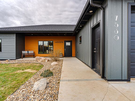 2nd image of 7530 Scenic Hills Rd