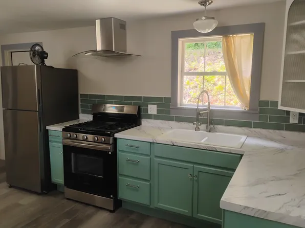 (undisclosed Address), Barton, VT 05822