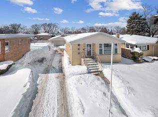 8004 Parkside Ave, Burbank, IL