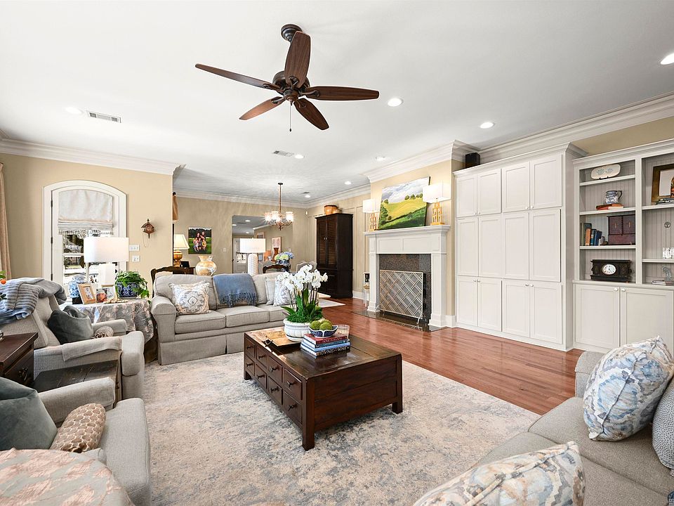 1st image of 1385 Lobdell Ave