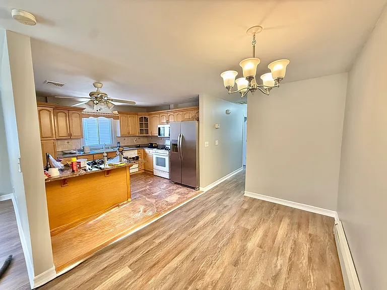 2829 Amboy Rd #1 — Photo 4