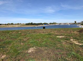 4316 Borden Harbor Pl SE, Mandan, ND 58554