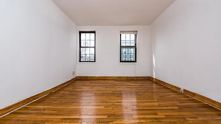 Rented by Nooklyn NYC LLC | media 28