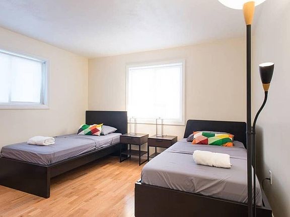 5th image of 17 Oxford Cir #2B
