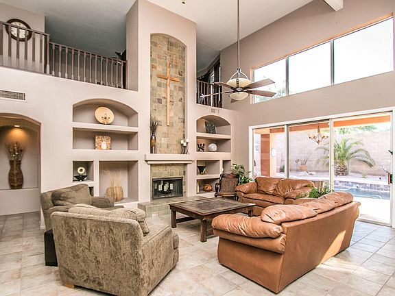 5th image of 766 E Mountain Sage Dr