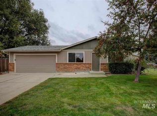 5692 Millstone Dr, Garden City, ID 83714