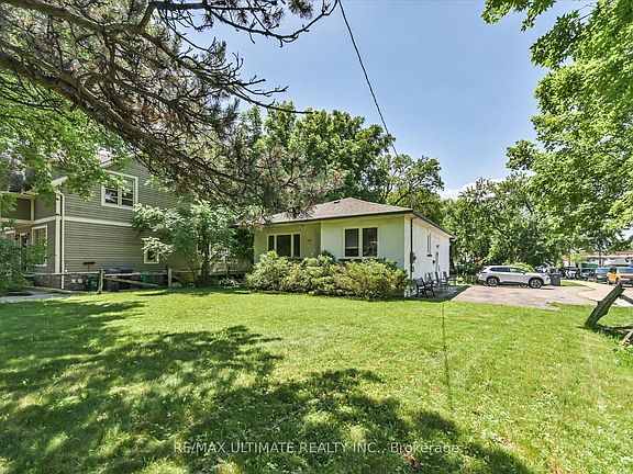 3rd image of 1076 Dixie Rd