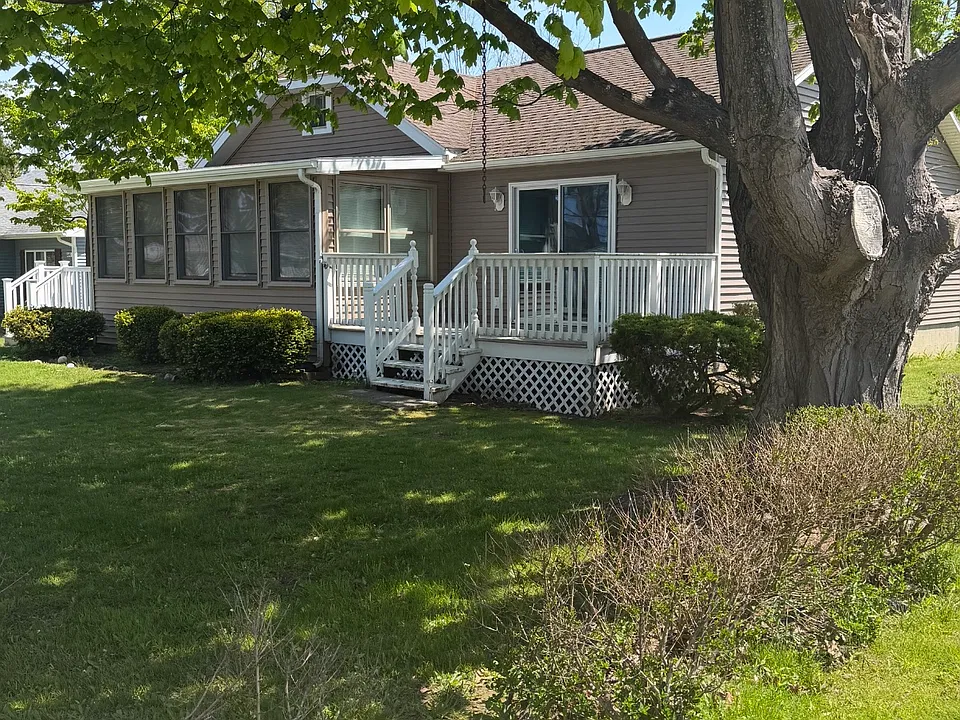 10082 Patterson Ln