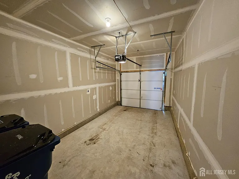 605 Parker Blvd — Photo 24