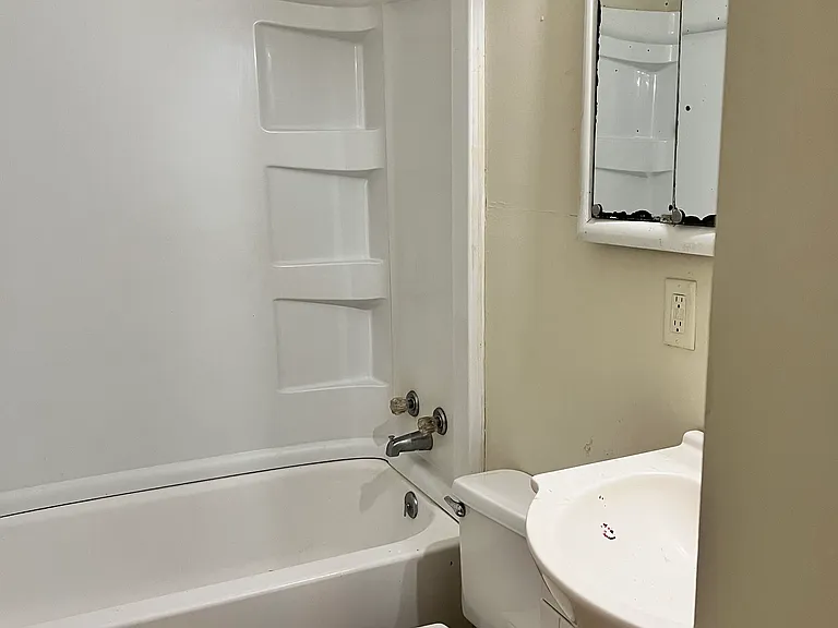 821 W Haven Blvd — Photo 9