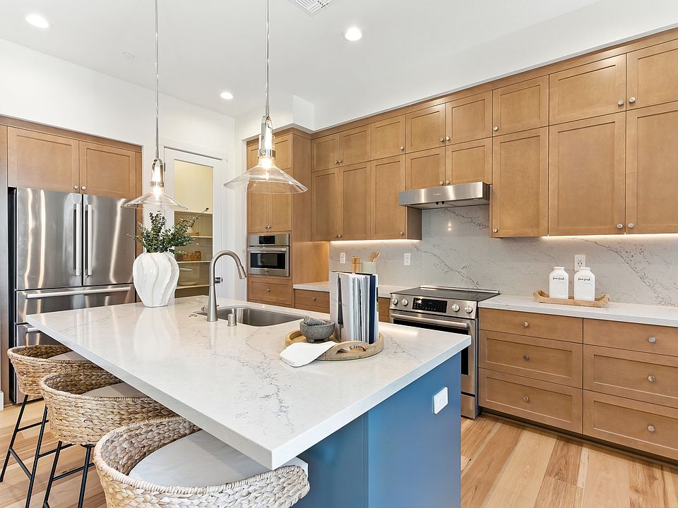 Skyline by Trumark Homes in Alameda, CA I Residence 2 Model