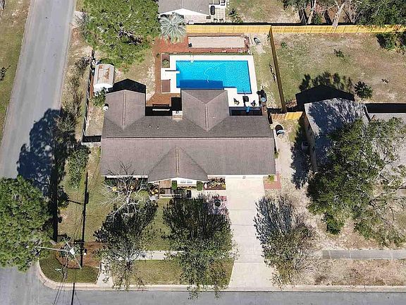 3rd image of 3400 Marjean Dr