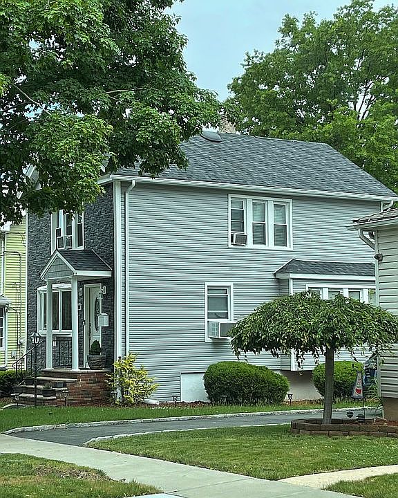 2nd image of 139 Sherman Ave