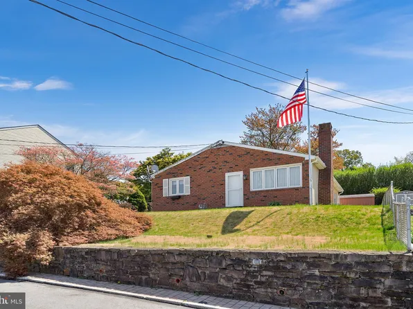 126-128 Ebenezer Ave, Bala Cynwyd, PA 19004