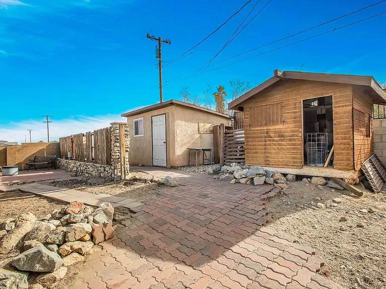 7565 Sherman Hoyt Ave — Photo 33