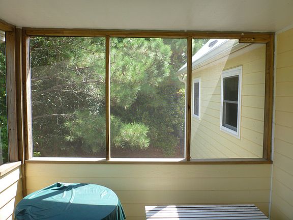 5th image of 138 Pinewood Pl