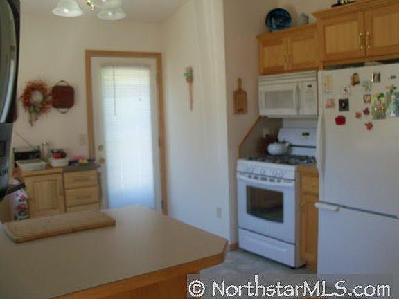 3rd image of 975 Rush Landing Court