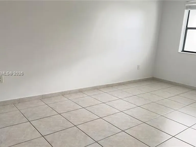 456 Poinciana Dr #CU-1620 — Photo 27