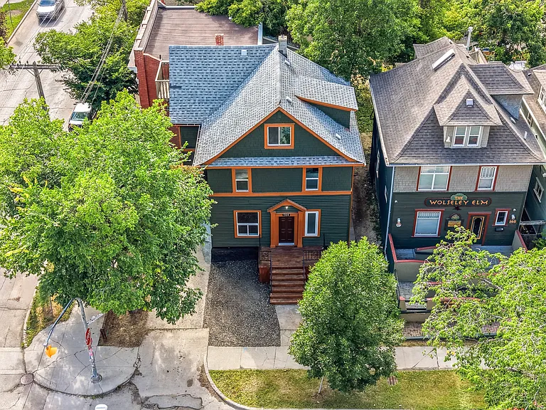 144 Arlington St — Photo 3