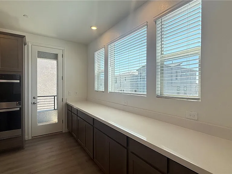 1513 Bat Hawk St — Photo 9