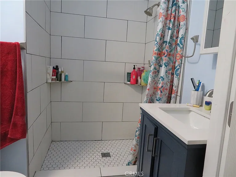 3923 S South Normandie Ave — Photo 10