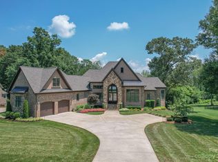 344 Stone Cliff Ln, Lake Wylie, SC 29710