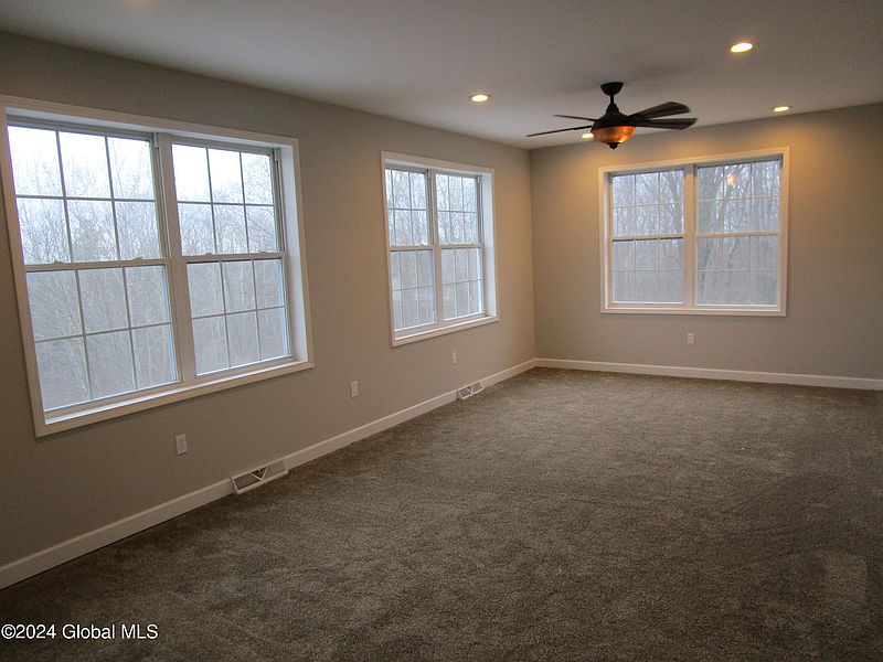 3rd image of 950 Township Road