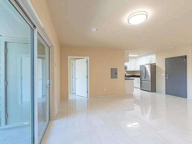 317 Lester Ave #103 — Photo 7