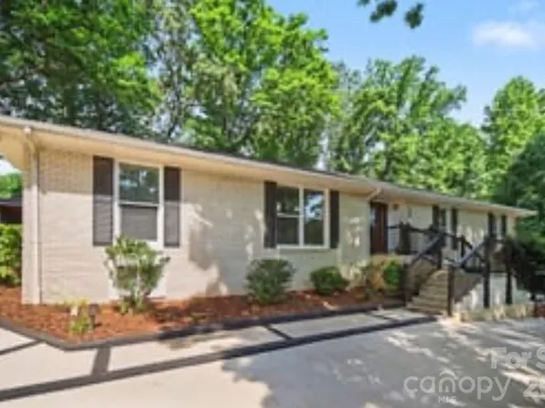 14921 August Ln, Charlotte, NC 28227